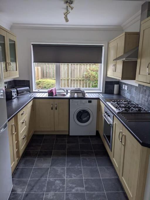 Teith Court Apartment With Private Parking. Stirling Extérieur photo